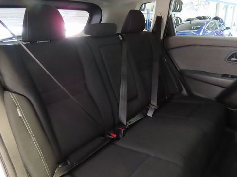 Used 2023 Nissan Rogue S image 26