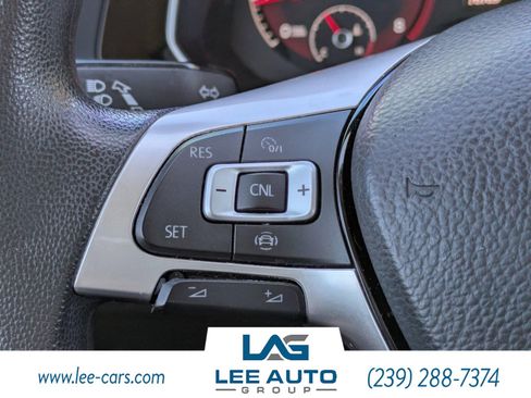 Used 2019 Volkswagen Jetta SE image 18