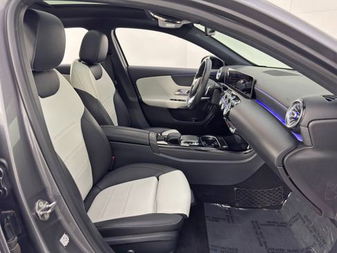 Used 2019 Mercedes-Benz A 220 w/ AMG Line image 15
