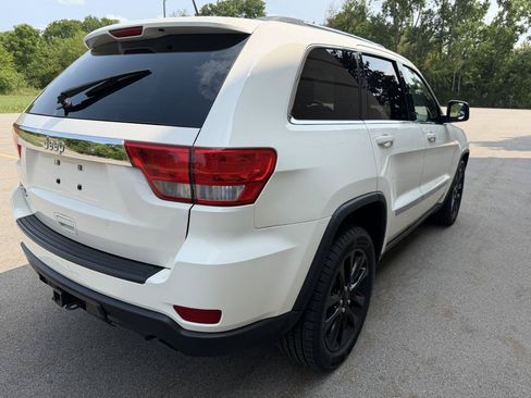 Used 2011 Jeep Grand Cherokee Laredo w/ Security & Convenience Group AWD/4WD image 5
