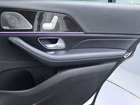 Used 2023 Mercedes-Benz GLS 450 4MATIC image 30