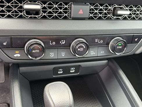 Used 2023 Honda Accord EX image 19