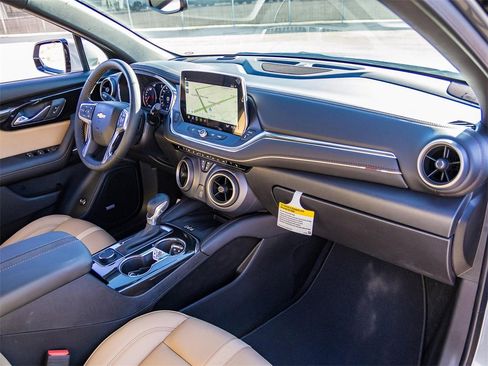 New 2025 Chevrolet Blazer Premier image 15