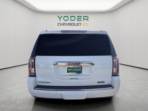 Used 2018 GMC Yukon Denali image 15