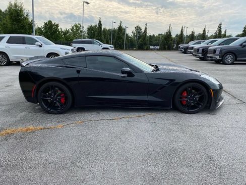 Used 2019 Chevrolet Corvette Stingray Coupe w/ Carbon Flash Badge Package RWD image 8