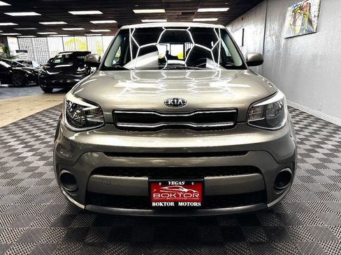 Used 2018 Kia Soul Base image 4