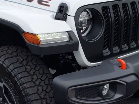 Used 2022 Jeep Gladiator Mojave w/ LED Lighting Group image 9