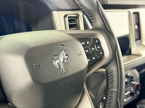 Used 2025 Ford Bronco Outer Banks AWD/4WD image 19