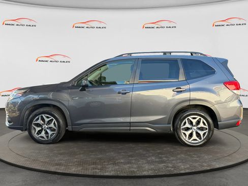 Used 2022 Subaru Forester Premium AWD/4WD image 7