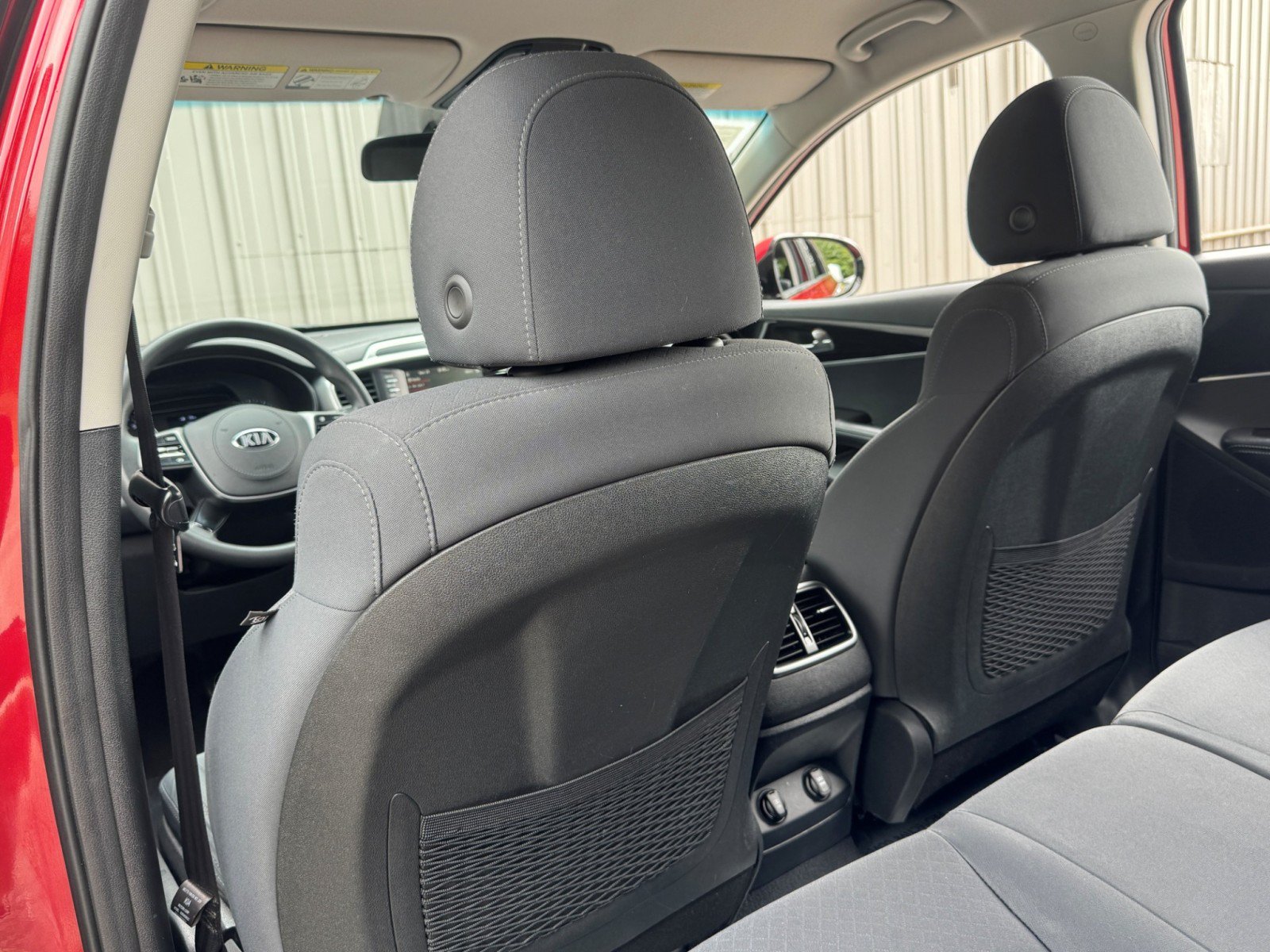 Used 2019 Kia Sorento FWD image 28