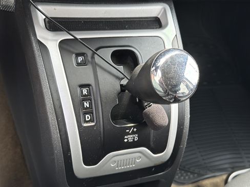 Used 2017 Jeep Compass Latitude AWD/4WD image 20