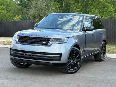 New 2025 Land Rover Range Rover SE