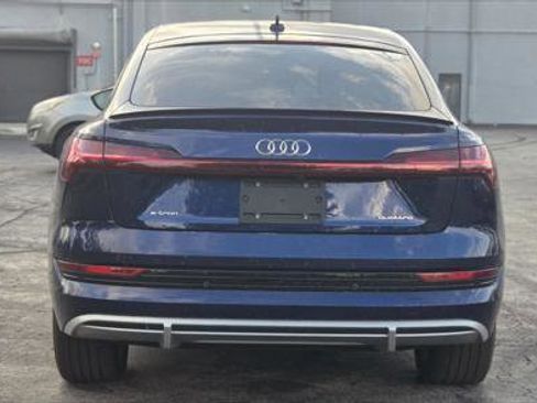 Used 2022 Audi e-tron Premium image 6
