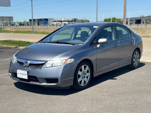 Used 2011 Honda Civic LX image 32