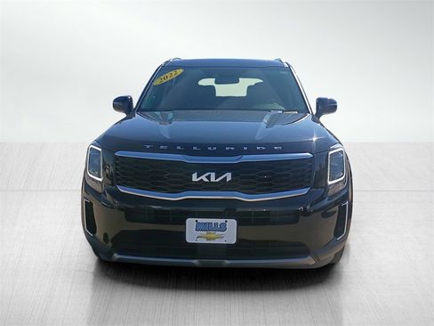 Used 2022 Kia Telluride S image 2
