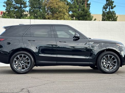 Used 2023 Land Rover Range Rover Sport SE image 6