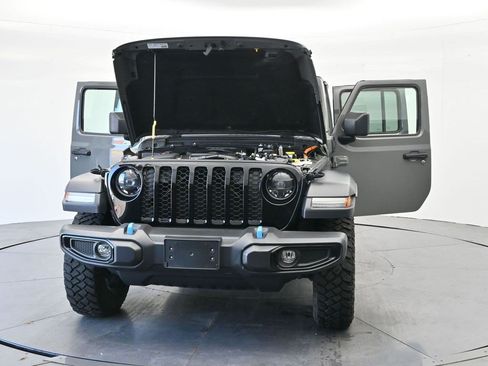 Used 2023 Jeep Wrangler Unlimited w/ Cold Weather Group AWD/4WD image 35