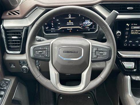 Used 2024 GMC Sierra 2500 Denali w/ Denali Reserve Package image 25