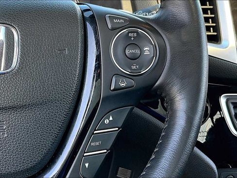Used 2016 Honda Pilot Elite image 24