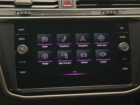 Used 2022 Volkswagen Tiguan SE R-Line AWD/4WD image 14
