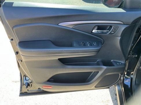 Certified 2022 Honda Pilot Special Edition image 6