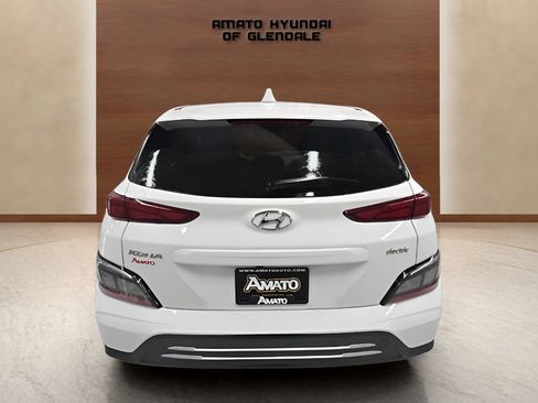 Used 2023 Hyundai Kona SEL FWD image 5