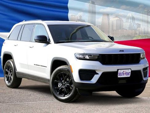 New 2025 Jeep Grand Cherokee Altitude RWD image 1