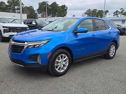 Used 2024 Chevrolet Equinox LT image 1