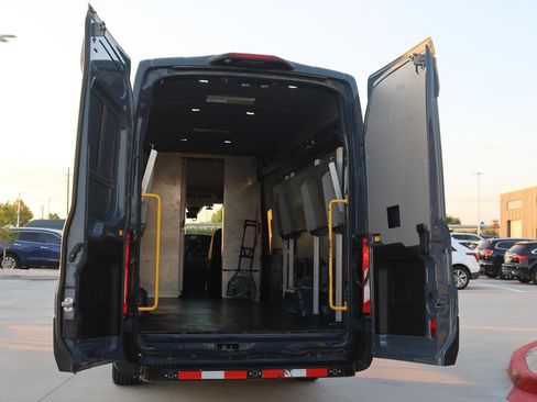 Used 2020 Ford Transit 250 148 High Roof Extended image 12