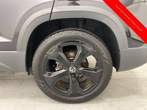 Used 2025 Volkswagen Taos SEL w/ Black Wheel Plus Package AWD/4WD image 10