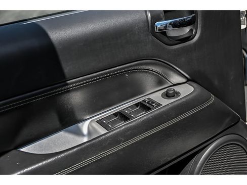 Used 2014 Jeep Compass Latitude AWD/4WD image 12