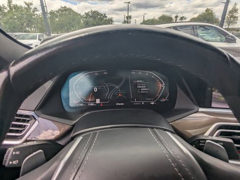 Used 2022 BMW X6 xDrive40i w/ Premium Package image 15