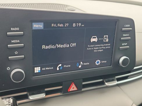 Certified 2025 Hyundai Elantra Sport image 26