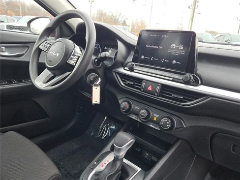 Used 2023 Kia Forte LXS image 8