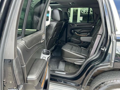Used 2015 GMC Yukon Denali w/ Touring Package AWD/4WD image 15