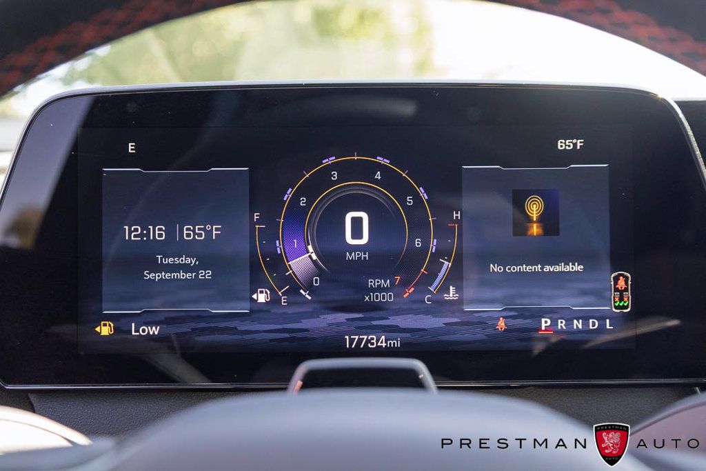 Used 2025 Chevrolet Traverse RS FWD image 28