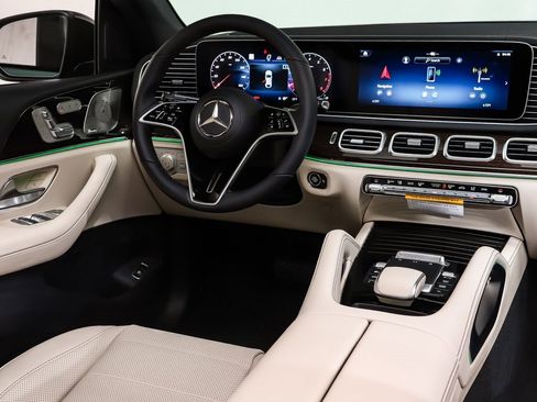 New 2026 Mercedes-Benz GLE 450 4MATIC Coupe image 12