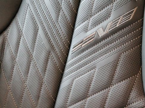 New 2026 Cadillac Lyriq V image 28