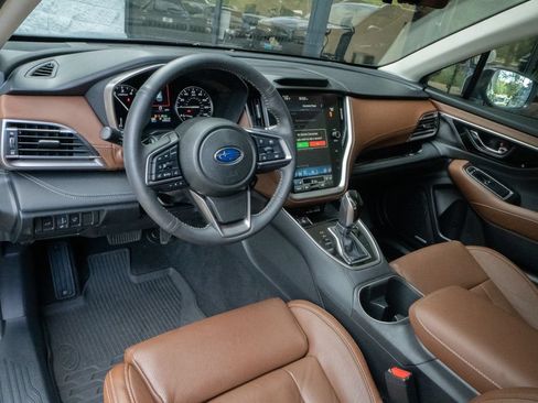 Certified 2025 Subaru Outback Touring w/ Tech Package 3 AWD/4WD image 9