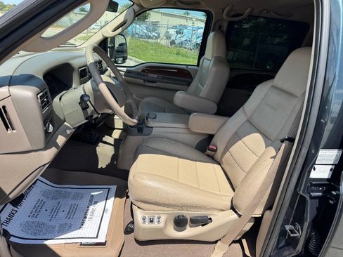 Used 2004 Ford F350 XL image 27