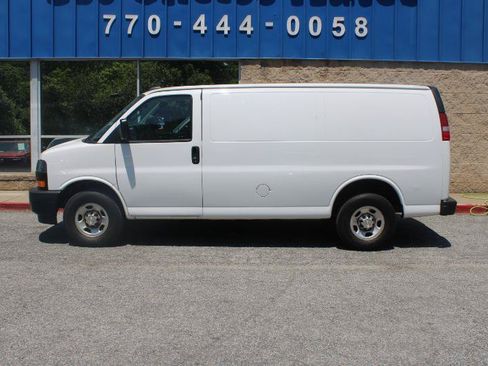 Used 2021 Chevrolet Express 2500 RWD image 18