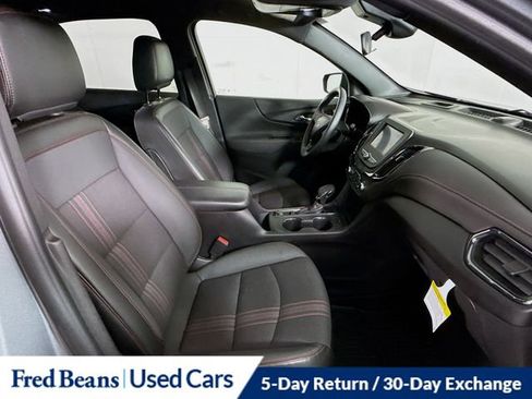 Used 2023 Chevrolet Equinox RS image 29