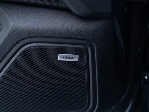 Certified 2024 Porsche Macan S AWD/4WD image 22