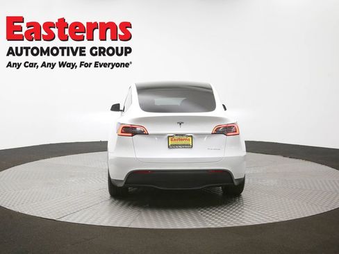 Used 2020 Tesla Model Y Long Range image 34