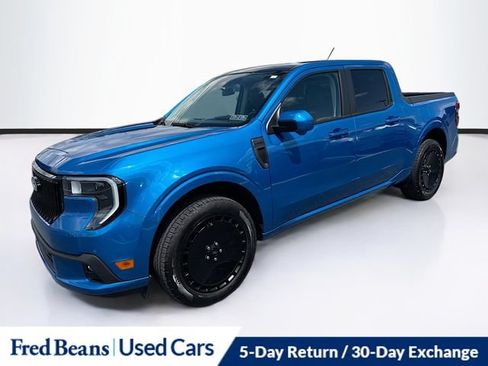 Used 2025 Ford Maverick Lobo AWD/4WD image 3