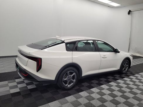 Used 2025 Kia K4 FWD image 10