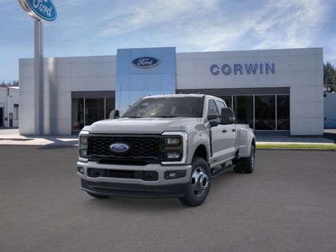 New 2026 Ford F350 4x4 Crew Cab DRW Super Duty image 4