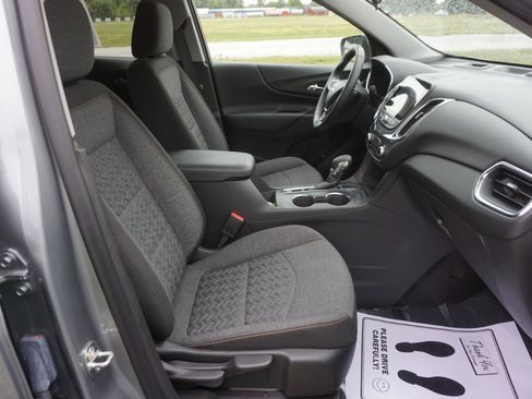 Used 2023 Chevrolet Equinox LT image 23