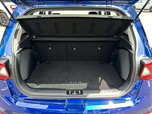 Certified 2023 Hyundai Venue Limited FWD image 29