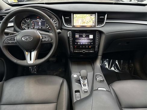 Used 2020 INFINITI QX50 Luxe w/ Navigation Package image 2